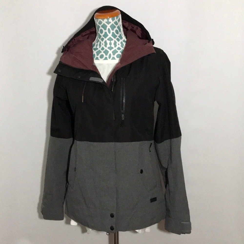 Ride Strata HD 10 Brand Wallingford Snowboarding Jacket Size Small Grey & Black